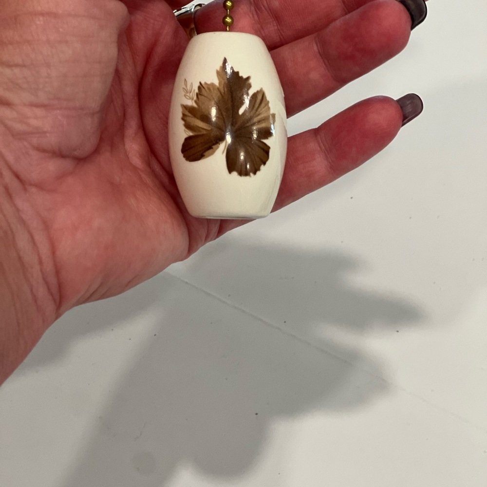 Vintage ceiling fan pulls - Picture 3 of 4